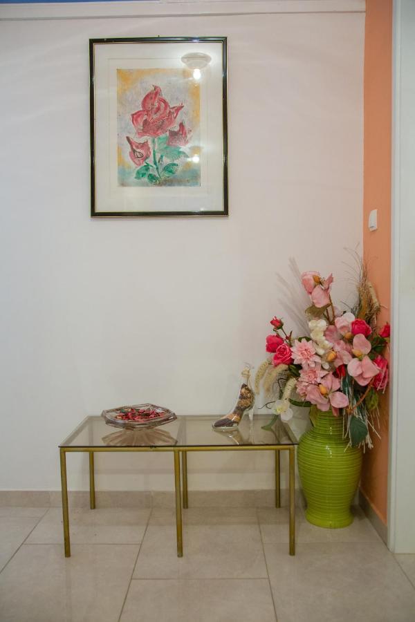 Royal Rooms โนวาลยา ภายนอก รูปภาพ
